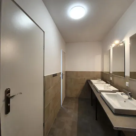 Dom 3-Poziomowy Gdynia Leszczynki Feriehus *