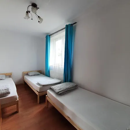 Dom 3-Poziomowy Gdynia Leszczynki Feriehus Gdynia